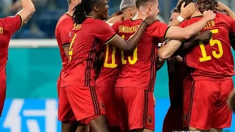 37岁情侣激情意外，男方下体骨折，幸亏救治及时命悬一线转危为安